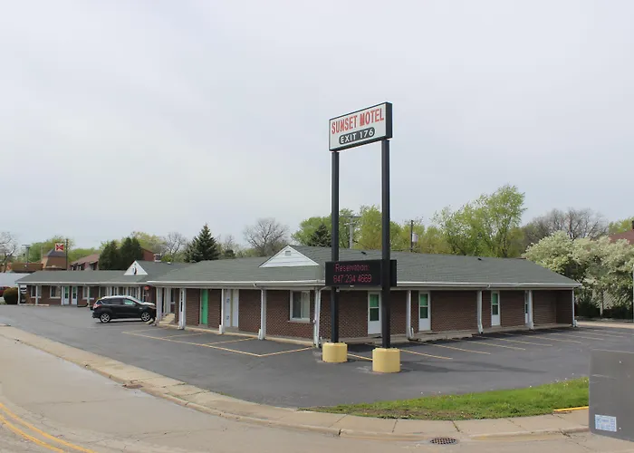 Sunset Motel Lake Bluff