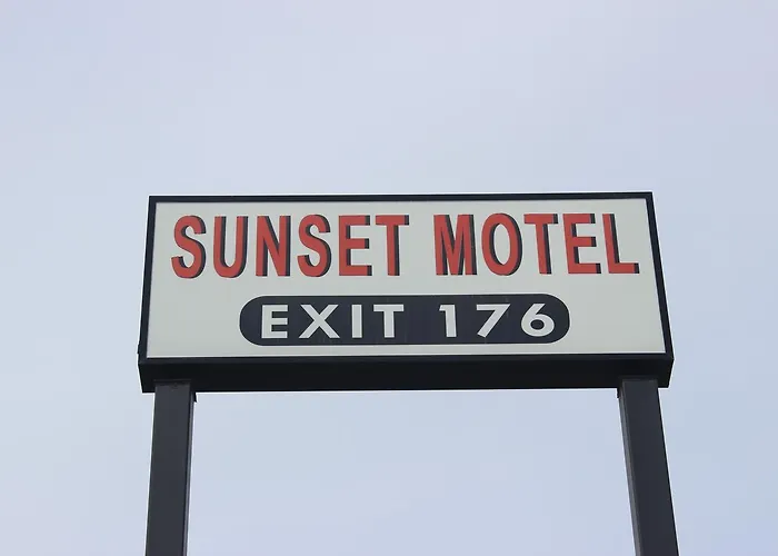 Sunset 2* Lake Bluff