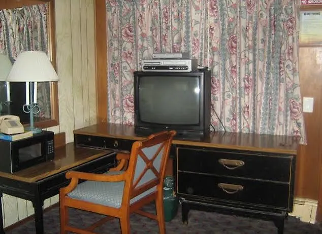 Motel Sunset Lake Bluff